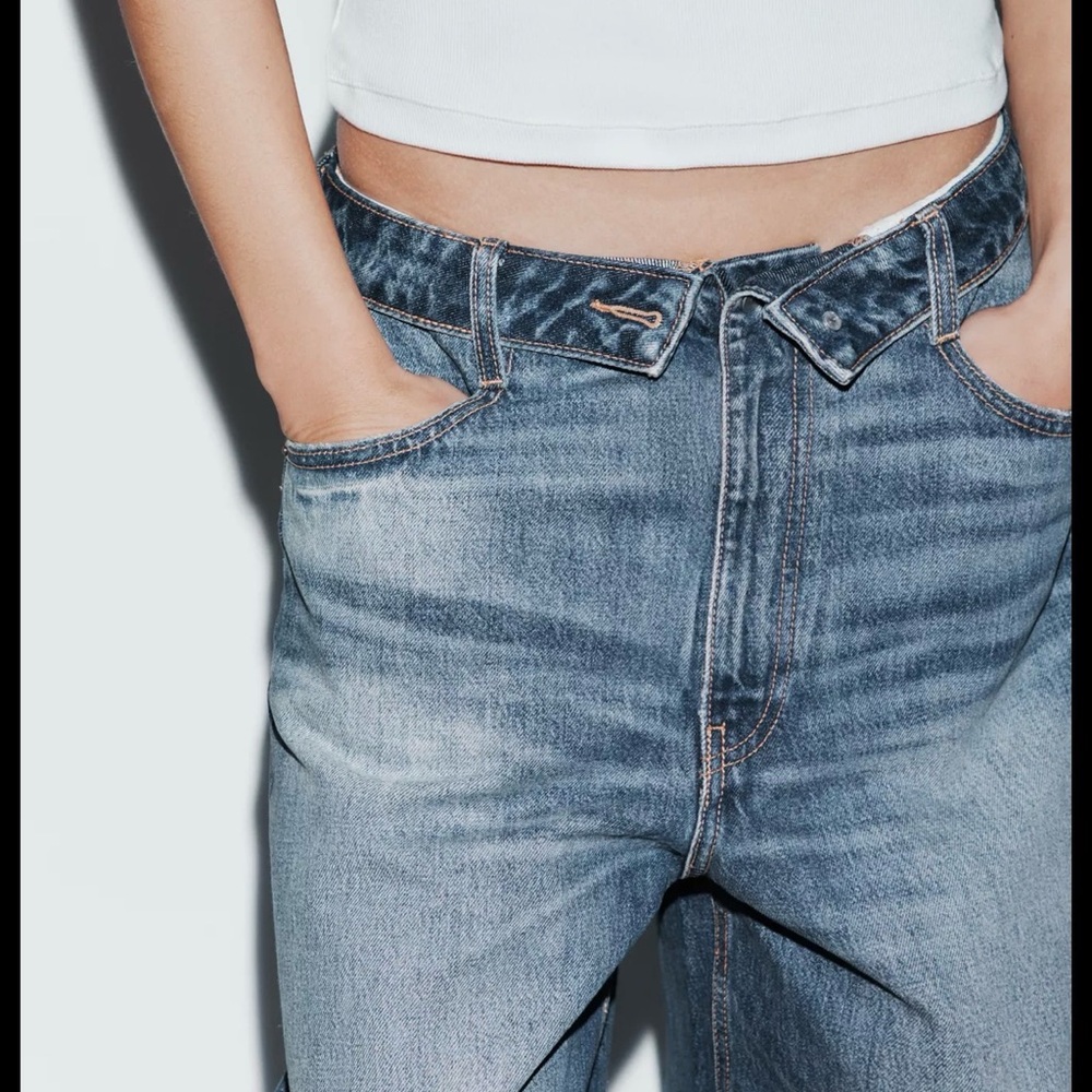 Zara Oversized Wide-Leg Washed Denim Jeans - Light Blue - Picture 3 of 10